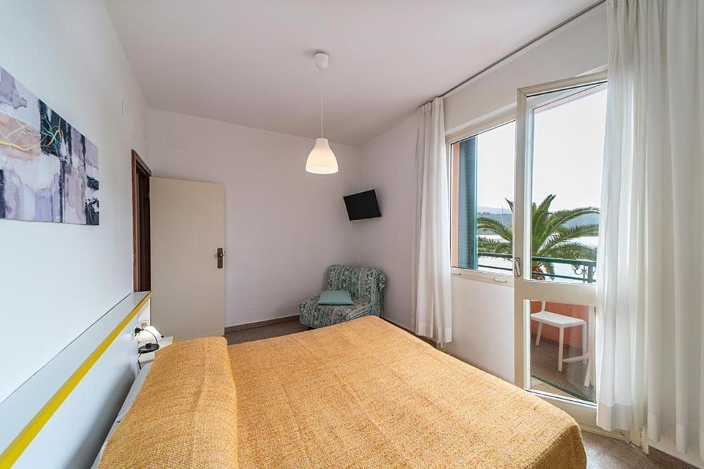 Hotel Belmare Porto Azzurro Exterior foto